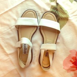 VINTAGE❤️White Leather Sandals